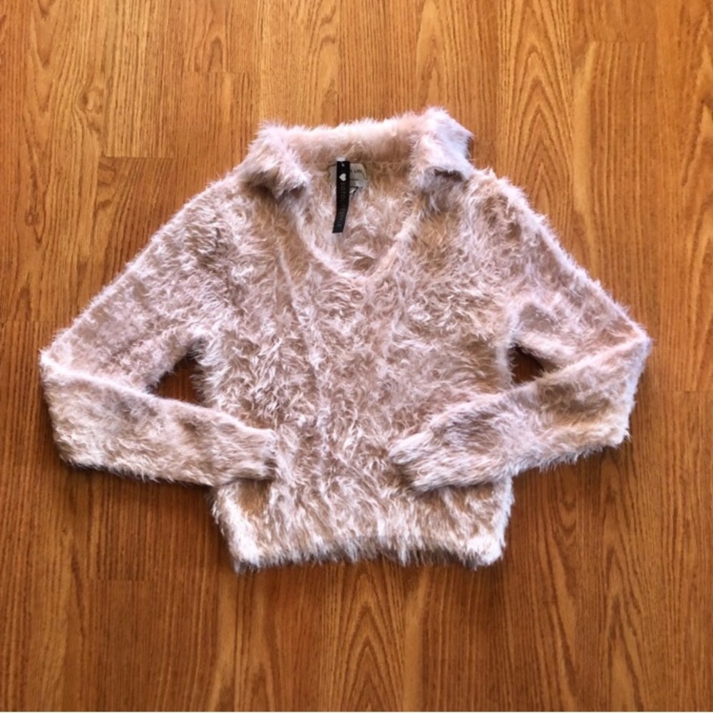 NWT Baby Pink Fuzzy Collared Sweater